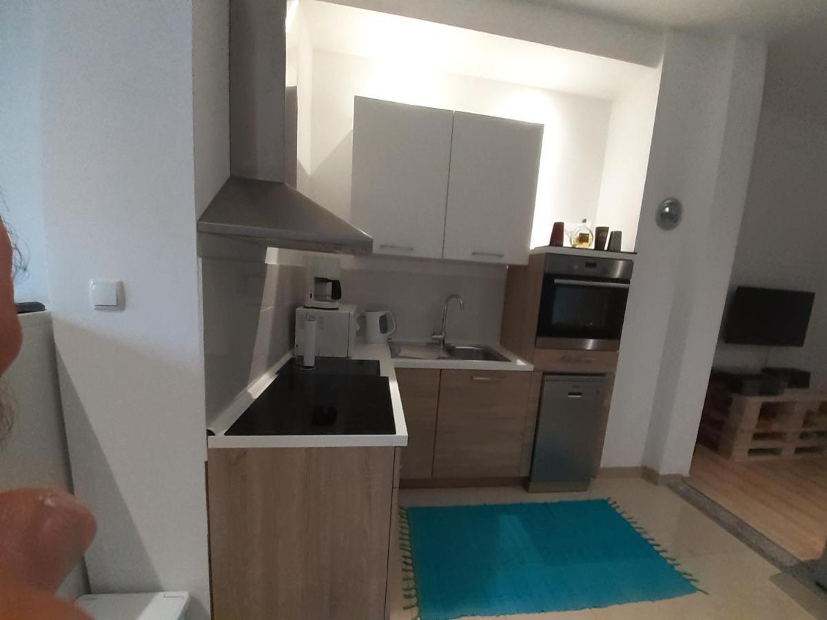Sara Apartmán