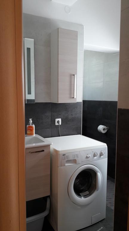 Sara Apartmán *
